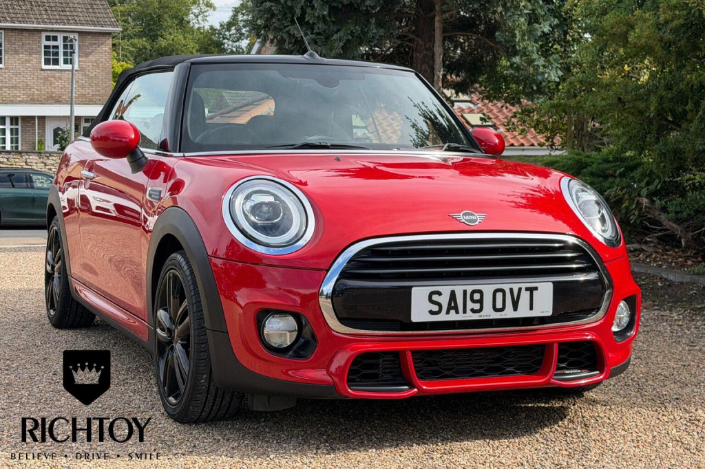 2019 MINI Convertible